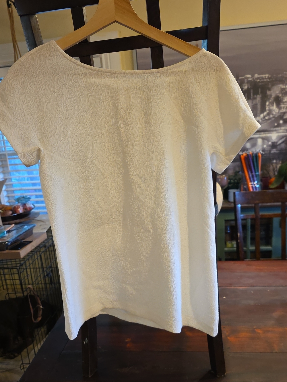 Ann Taylor White Textured Short-Sleeve Tee